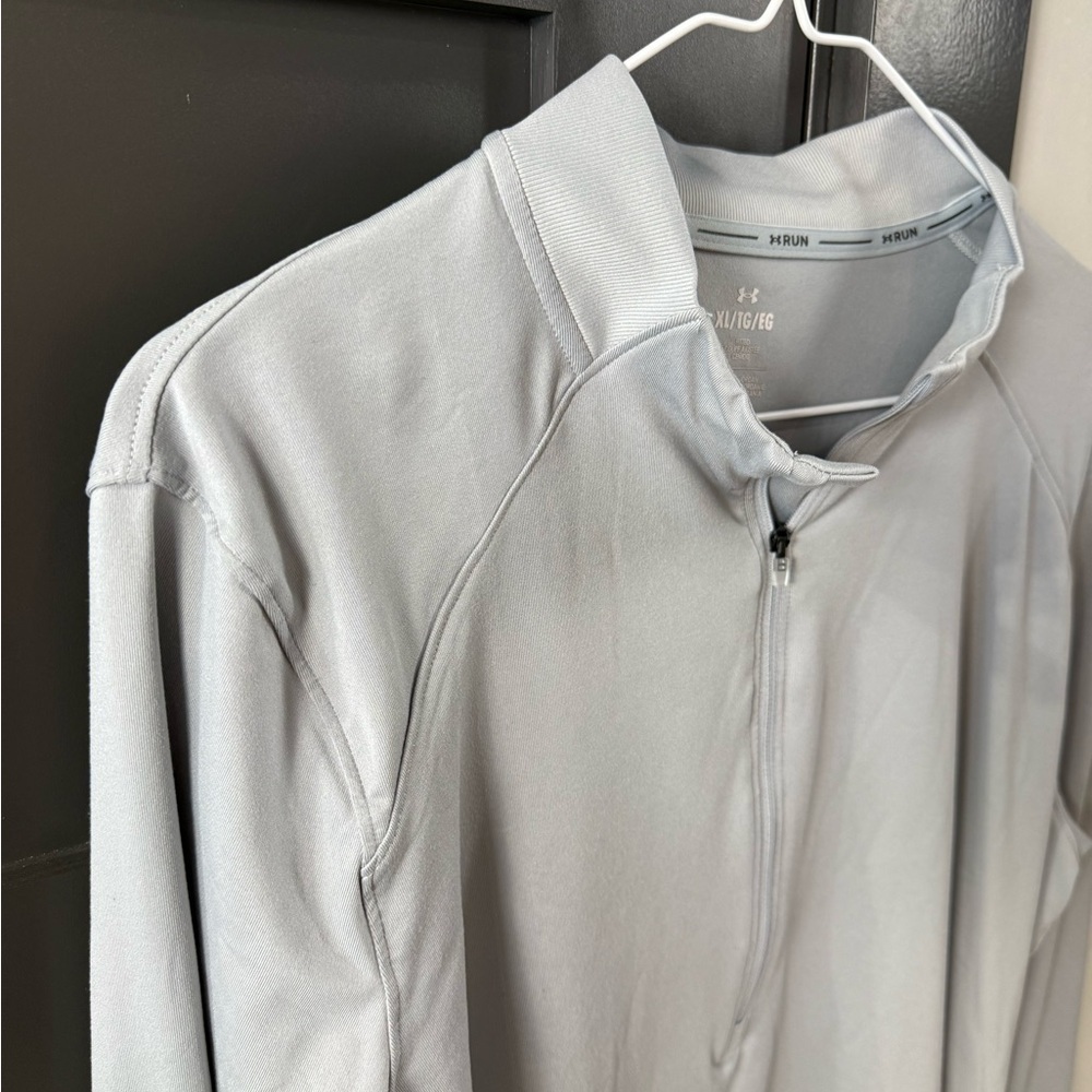 Under Armour Women’s Gray Running Half Zip Long Sleeve Pullover Size XL - Picture 4 of 12